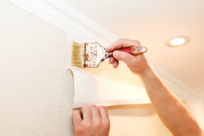 Pose de papier peint à Lostanges — revêtements muraux et toiles de verre